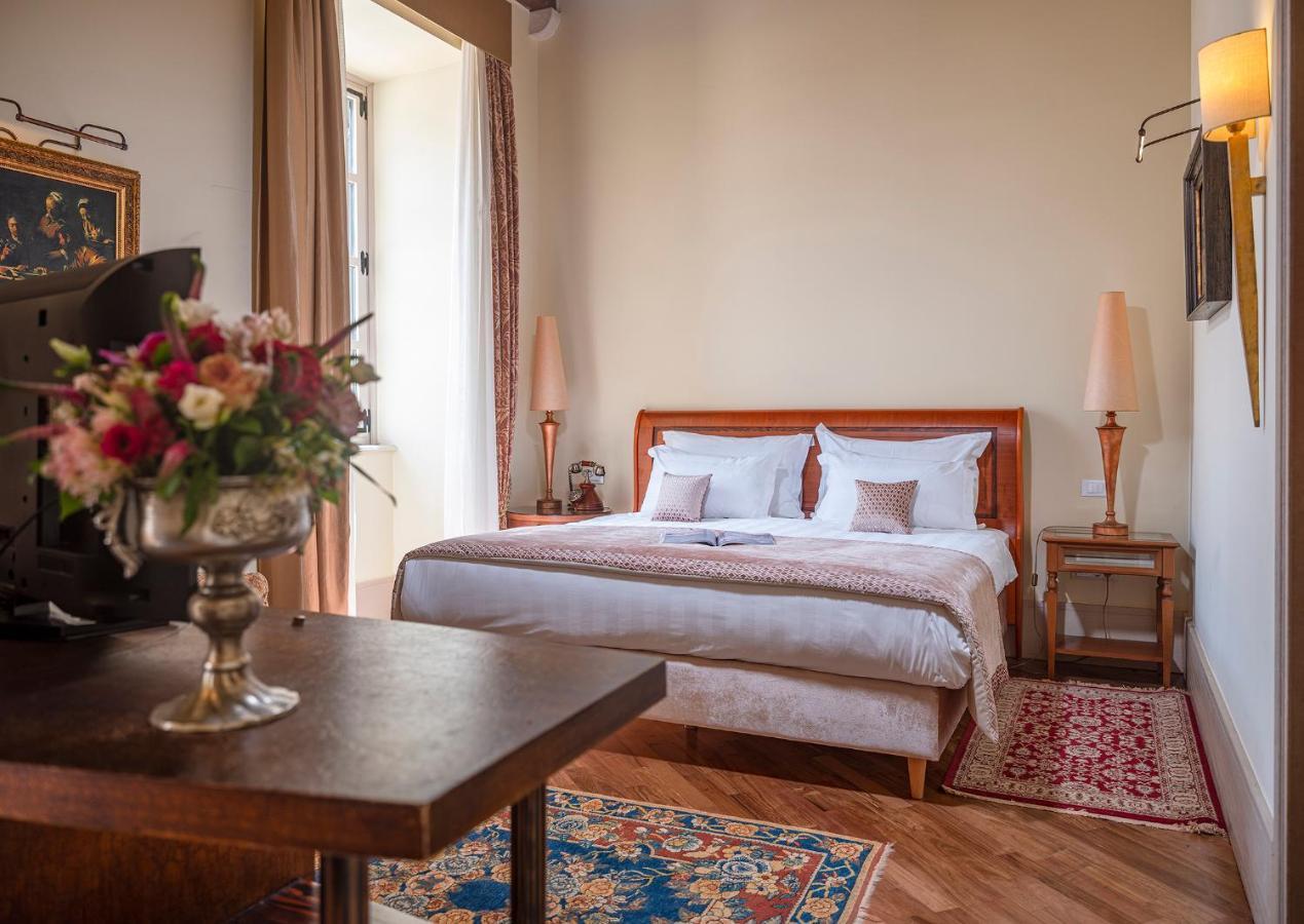 Hotell The Pucic Palace